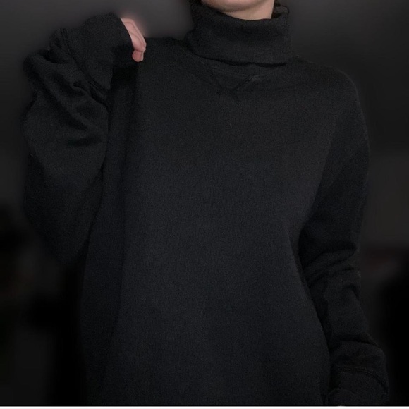 Vintage Men's Black GAP turtleneck sweater - Picture 1 of 5